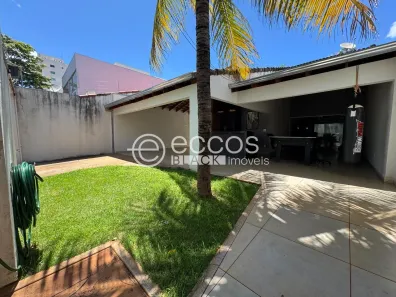 Casa com 3 Quartos à venda, 116m² no Granada, Uberlândia