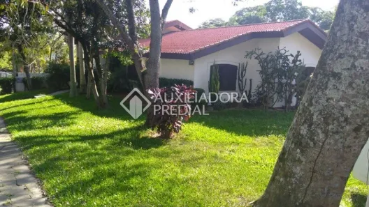 Casa com 3 Quartos à venda, 320m² no Jardim Isabel, Porto Alegre