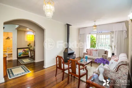 Casa com 4 Quartos à venda, 247m² no Partenon, Porto Alegre