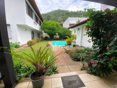 Casa com 4 Quartos à venda, 442m² no Itacoatiara, Niterói