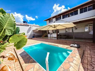 Casa com 4 Quartos à venda, 280m² no Bela Vista, Divinópolis