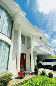Casa com 3 Quartos à venda, 180m² no São Judas, Itajaí