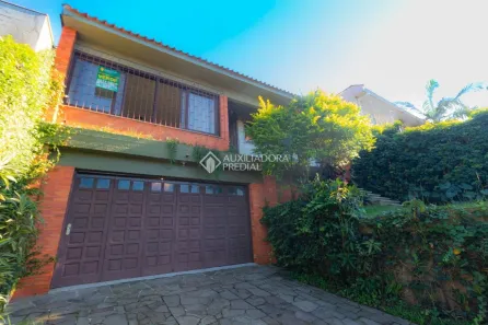 Casa com 3 Quartos à venda, 300m² no Três Figueiras, Porto Alegre