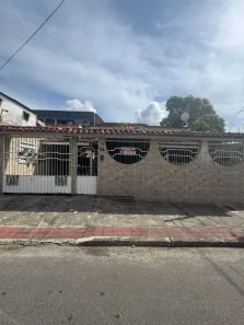 Casa com 3 Quartos à venda, 160m² no Feu Rosa, Serra