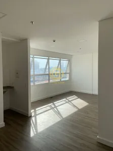 Sala Comercial à venda, 35m² no Centro, Jacareí