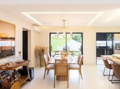 Casa com 3 Quartos à venda, 196m² no Lagoa, Macaé