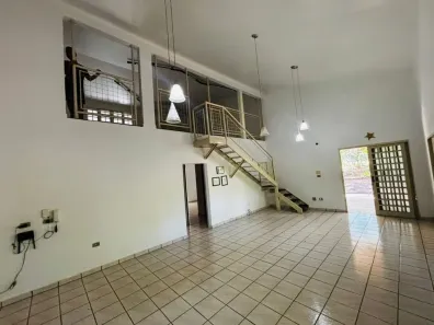 Casa de Condomínio com 4 Quartos à venda, 300m² no Morada do Sol, Uberlândia