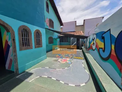 Imóvel Comercial com 3 Quartos para alugar, 180m² no Biritiba, Poá