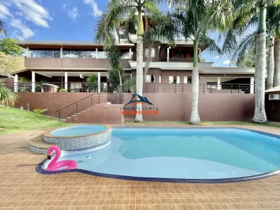 Sobrado com 5 Quartos para venda ou aluguel, 890m² no Chácara Santa Lúcia, Carapicuíba
