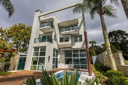 Casa de Condomínio com 5 Quartos para alugar, 595m² no São João, Curitiba