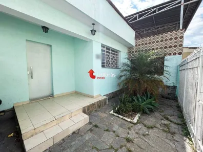 Casa com 2 Quartos para alugar, 80m² no Santa Tereza, Belo Horizonte