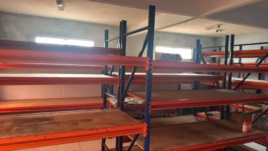 Ponto Comercial para alugar, 143m² no Messejana, Fortaleza