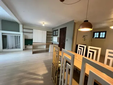 Casa com 3 Quartos para alugar, 180m² no Jardim Satélite, São José dos Campos