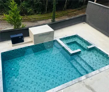 Casa de Condomínio com 4 Quartos à venda, 1600m² no Caraguatá, Mairiporã