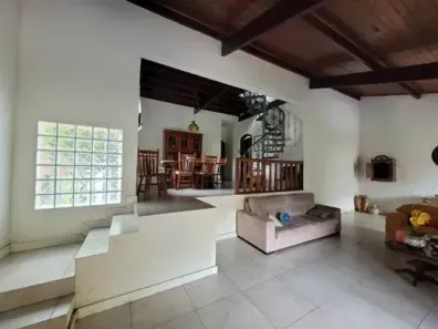 Casa de Condomínio com 6 Quartos à venda, 194m² no Charitas, Niterói