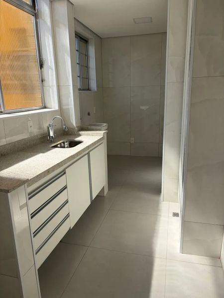 Apartamento com 2 quartos — Centro, Belo Horizonte