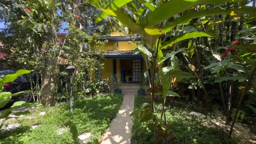 Sobrado com 4 Quartos à venda, 241m² no Camburi, São Sebastião