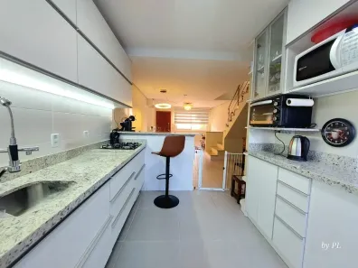 Casa de Condomínio com 3 Quartos à venda, 132m² no Hípica, Porto Alegre