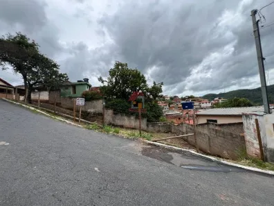Lote/Terreno à venda, 240m² no Vila Passos, Nova Lima