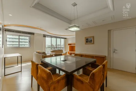 Apartamento com 2 Quartos para alugar, 93m² no Centro, Curitiba