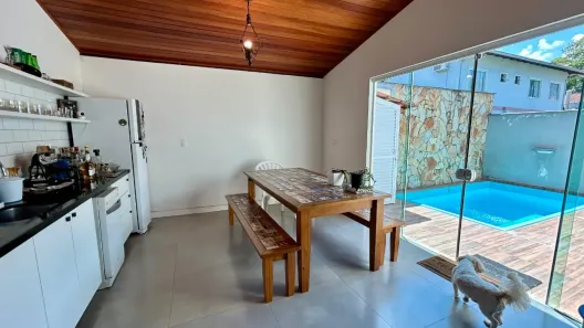 Sobrado com 3 Quartos à venda, 150m² no Costa e Silva, Joinville
