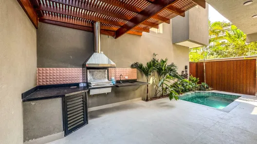 Casa de Condomínio com 4 Quartos à venda, 197m² no Bairro de Juquehy, São Sebastião