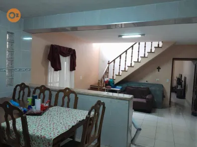 Casa com 3 Quartos à venda, 271m² no Umuarama, Osasco