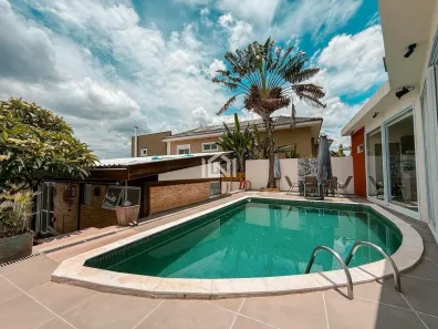 Casa de Condomínio com 3 Quartos para venda ou aluguel, 330m² no Jardim Indaiá, Embu das Artes