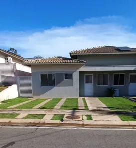 Casa com 2 Quartos para alugar, 60m² no Novo Mundo, Várzea Grande