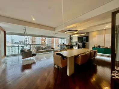 Apartamento com 4 Quartos para alugar, 220m² no Campo Belo, São Paulo