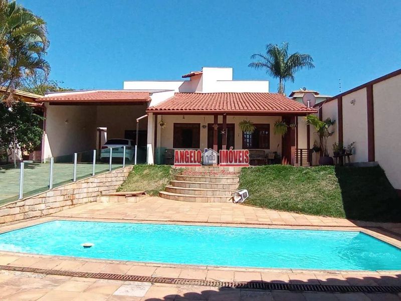 Casa com 4 quartos — Trevo, Belo Horizonte