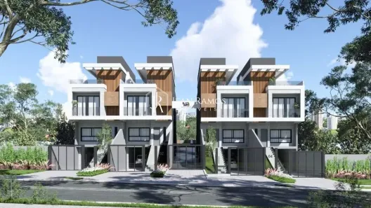 Sobrado com 3 Quartos à venda, 212m² no Água Verde, Curitiba