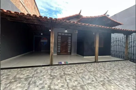 Casa com 3 Quartos para alugar, 130m² no Eldorado, Contagem