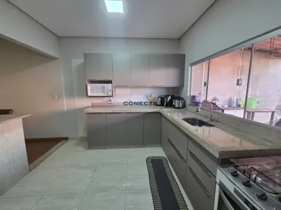 Casa com 2 Quartos à venda, 80m² no Jardim Dom Vicente, Londrina