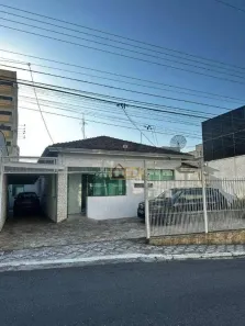Imóvel Comercial com 5 Quartos à venda, 215m² no Centro, Taubaté