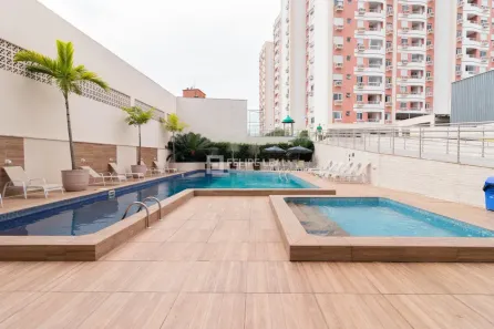Apartamento com 2 Quartos à venda, 84m² no Barreiros, São José