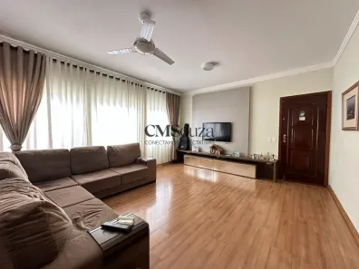 Casa com 3 Quartos à venda, 160m² no Universitário, Londrina