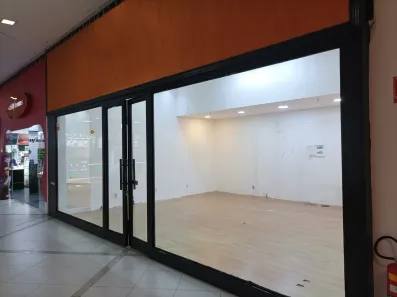 Ponto Comercial para alugar, 34m² no Centro, Rio das Ostras