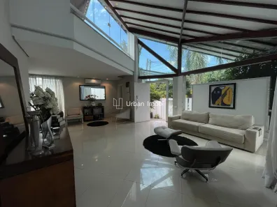 Casa com 4 Quartos à venda, 520m² no Jardim Amália, Volta Redonda