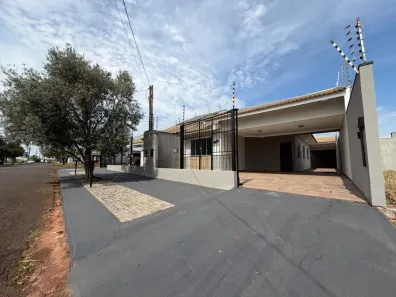 Casa com 3 Quartos para alugar, 120m² no Jardim Diamante, Maringá