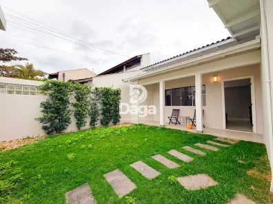 Casa com 3 Quartos à venda, 15m² no Itacorubi, Florianópolis