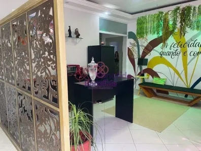 Ponto Comercial à venda, 222m² no Vila Vianelo, Jundiaí