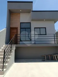 Sobrado com 3 Quartos à venda, 90m² no Residencial Jardins da Catalunha, Atibaia