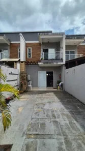 Casa com 3 Quartos à venda, 77m² no Curicaca, Caucaia