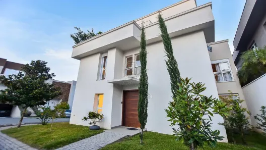 Casa de Condomínio com 4 Quartos à venda, 376m² no São Braz, Curitiba