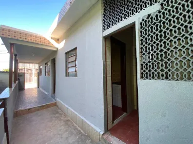 Casa com 1 Quarto para alugar, 50m² no Miramar (Barreiro), Belo Horizonte