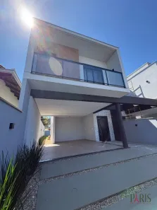 Sobrado com 3 Quartos à venda, 172m² no Saguaçu, Joinville