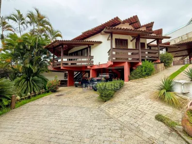 Casa de Condomínio com 3 Quartos à venda, 310m² no Piratininga, Niterói