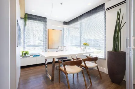 Sala Comercial à venda, 68m² no Tamboré, Santana de Parnaíba
