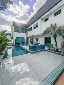 Casa de Condomínio com 4 Quartos à venda, 490m² no Ponta Negra, Manaus